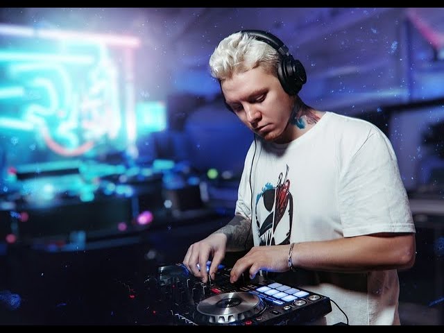 Sleduj 🔴#DJRIDNAS - ЛЕТО! СОЛНЦЕ! ЖАРА! #11 #RUSSIANPOP #DANCEPOP #МУЗЫКАОНЛАЙН2025 #НОВИНКИМУЗЫКИ2025 na YouTube