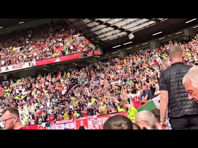 Arsenal fans away Oldtraford - Allez allez allez arsenal - MAN United vs arsenal class=