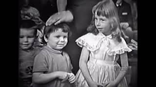 Famous Lawrence Welk Christmas Show - Big Tiny Little family 1958 Wealth