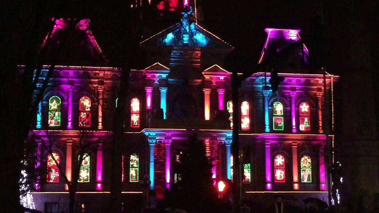 Cambridge, Ohio, Courthouse Christmas Light Show 2015 YouTube