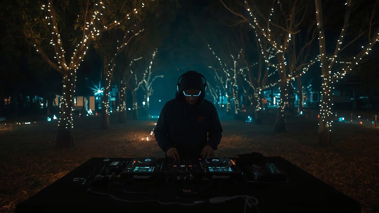 Graphite Dreams 🖤 | Moody Chill House Flow | Musically Hub