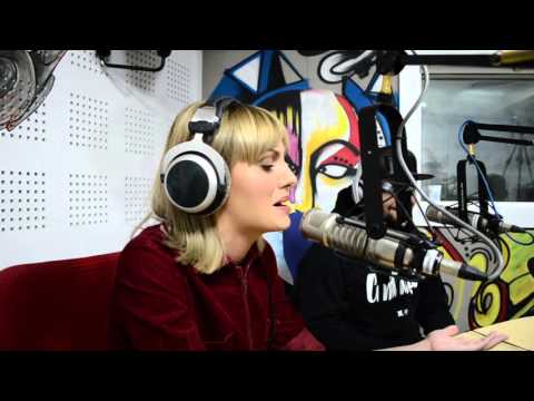 Provocare Dimineata'n mare fel pentru Alexandra Stan