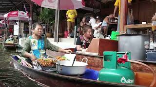 Damnoen Saduk Floating Market on Mae Klong river | Amphawa, Thailand