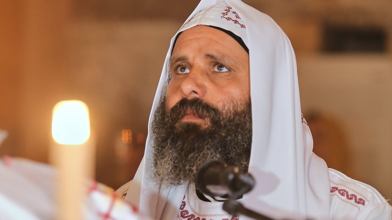 الدير الاحمر الاثري بسوهاج الراهب القس ارسانيوس البيجولي