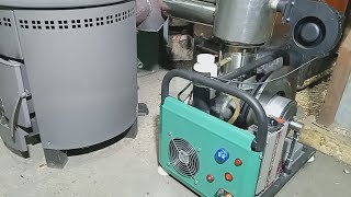 Двигатель Стирлинга генератор. Работа от печи. The Stirling engine runs on firewood.