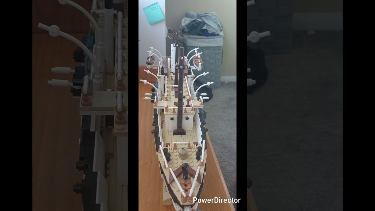 Building LEGO 10335: The Endurance Part 27 Short