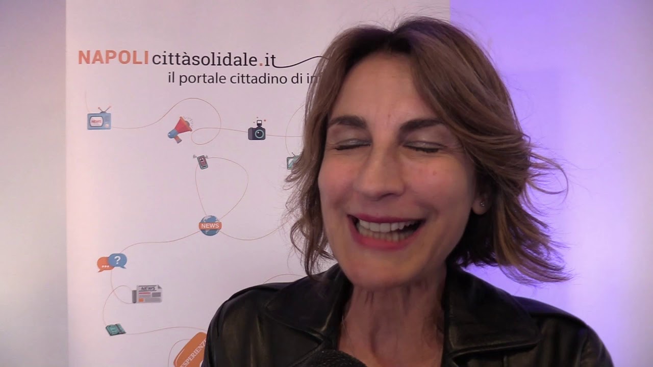 Intervista a Laura Valente - YouTube