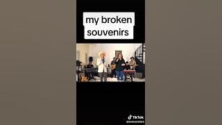 Download lagu My broken souvenir,pussy cat ,cover by Tantowi Yahya