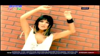 Demet Akalın   Gazete Kral Pop