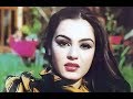 شيريهان ترتدي الحجاب وتقرأ القرآن وهي في قمة شهرتها لقطة نادرة
