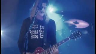 Puddle Of Mudd - Out Of My Head (Live) - Striking That Familiar Chord 2005 DVD - HD