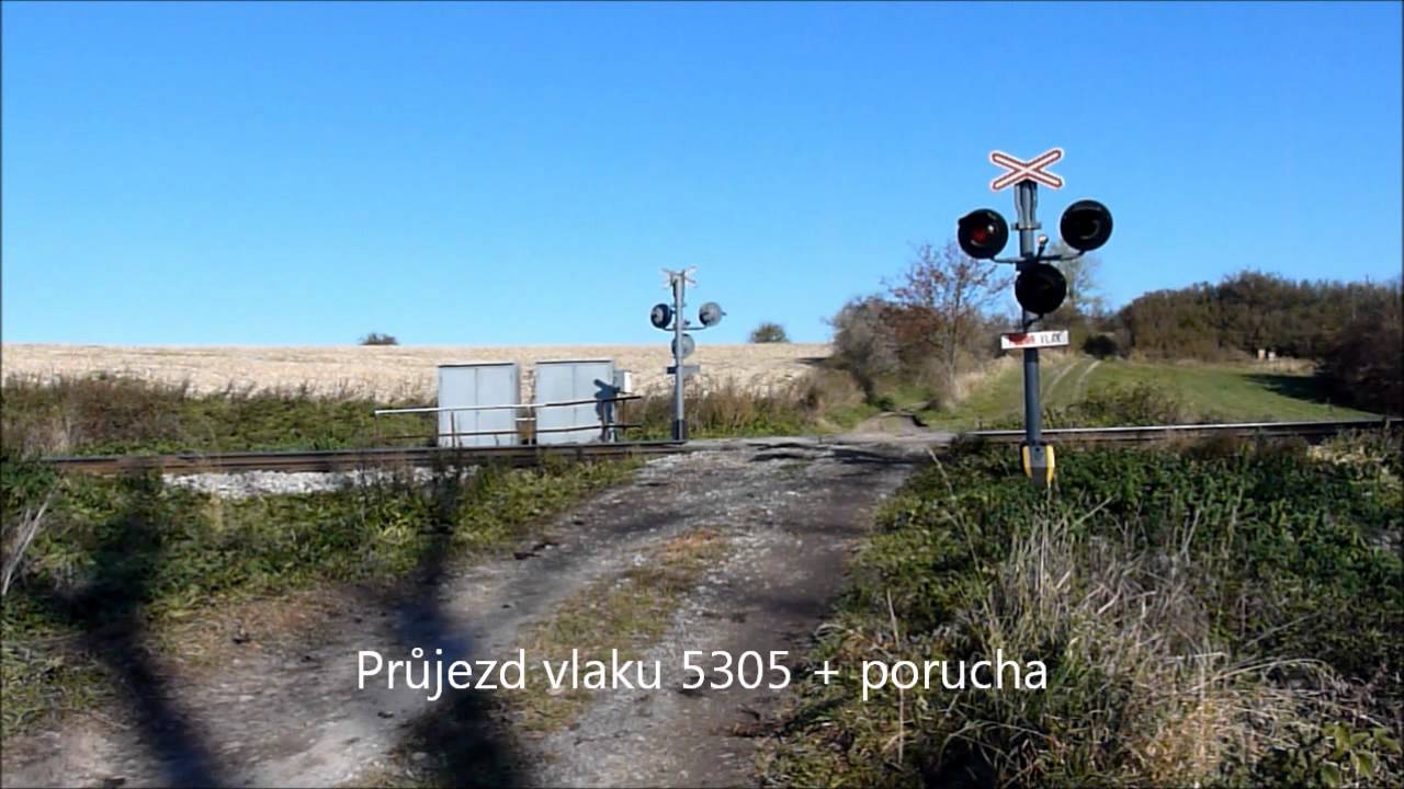 Přejezd ruského typu mezi zastávkami Sobíňov a Bílek