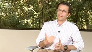 Lasquetty en 2014 en una entrevista para la Universidad Francisco Marroquín.