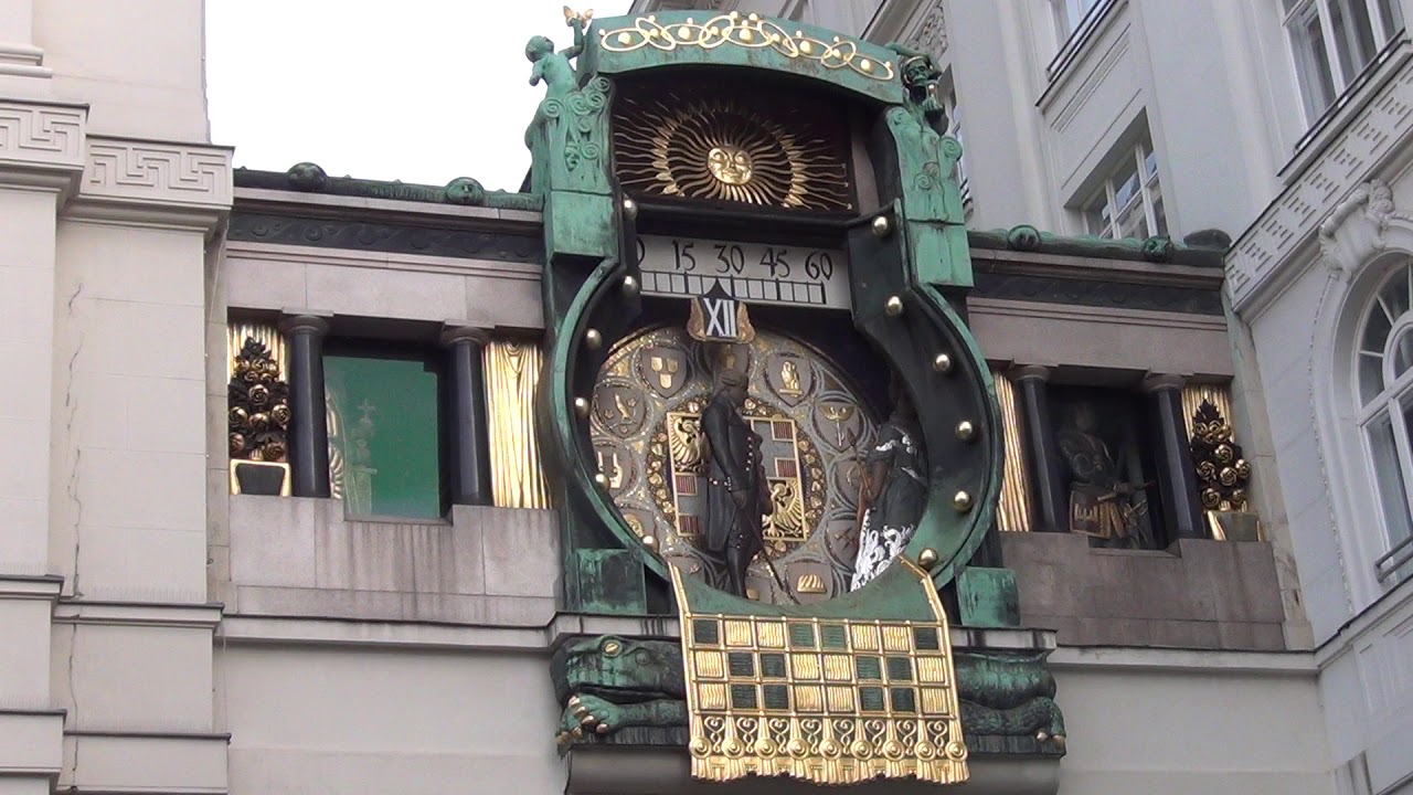 Венские  Аркерные часы