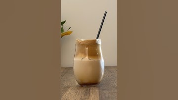 Heres how to make an iced honey latte! #asmr #satisfying #icedcoffee