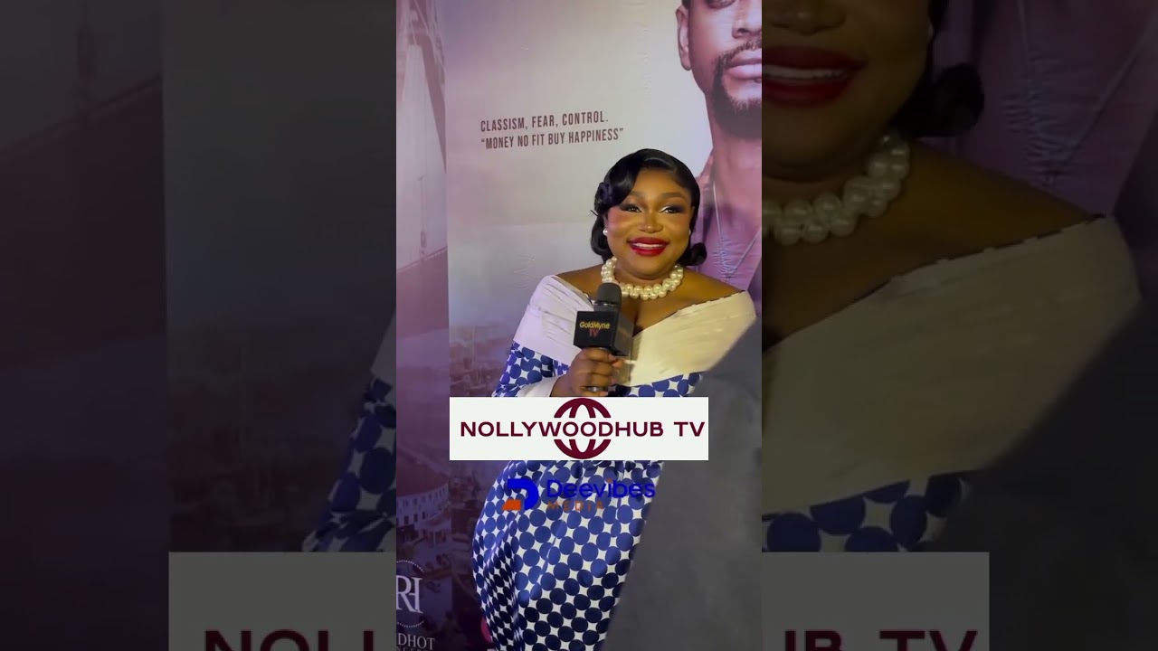 Moment between RealOmoSexy and some other Nollywood with ex president obasanjo in the movie 🎥