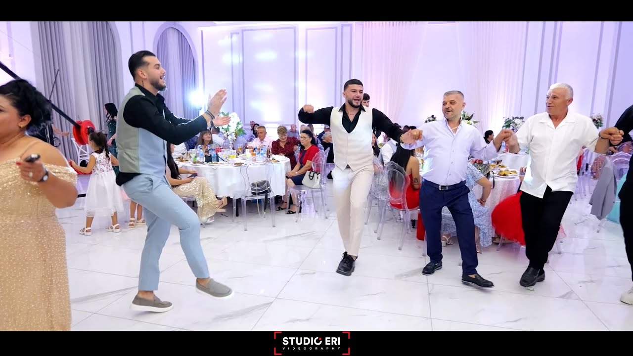 Familja Miraka..Ndezen Dasmen e Kelit.Super Atmosfere - Studio ERI