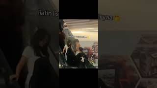 Download Lagu Arya Mohan dan Aqeela Calista Ngemall Bareng! Dapat Lampu Hijau. MP3 Download Lagu Arya Mohan dan Aqeela Calista Ngemall Bareng! Dapat Lampu Hijau. MP3