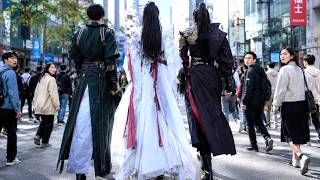 Mesmerizing Elegant Handsome Hanfu Cosplay In Public Street Reactions 