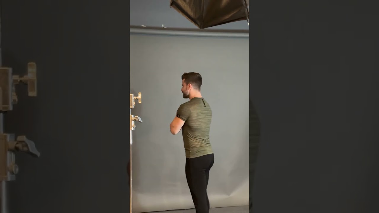 Behind the scenes with Taylor! 📸 