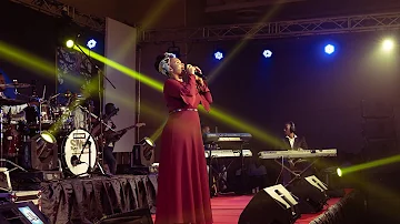 Medley - Haufananishwi | Mungu ni Pendo (Live) - Pastor Nsiandumi Ndossi (Official Music Video)