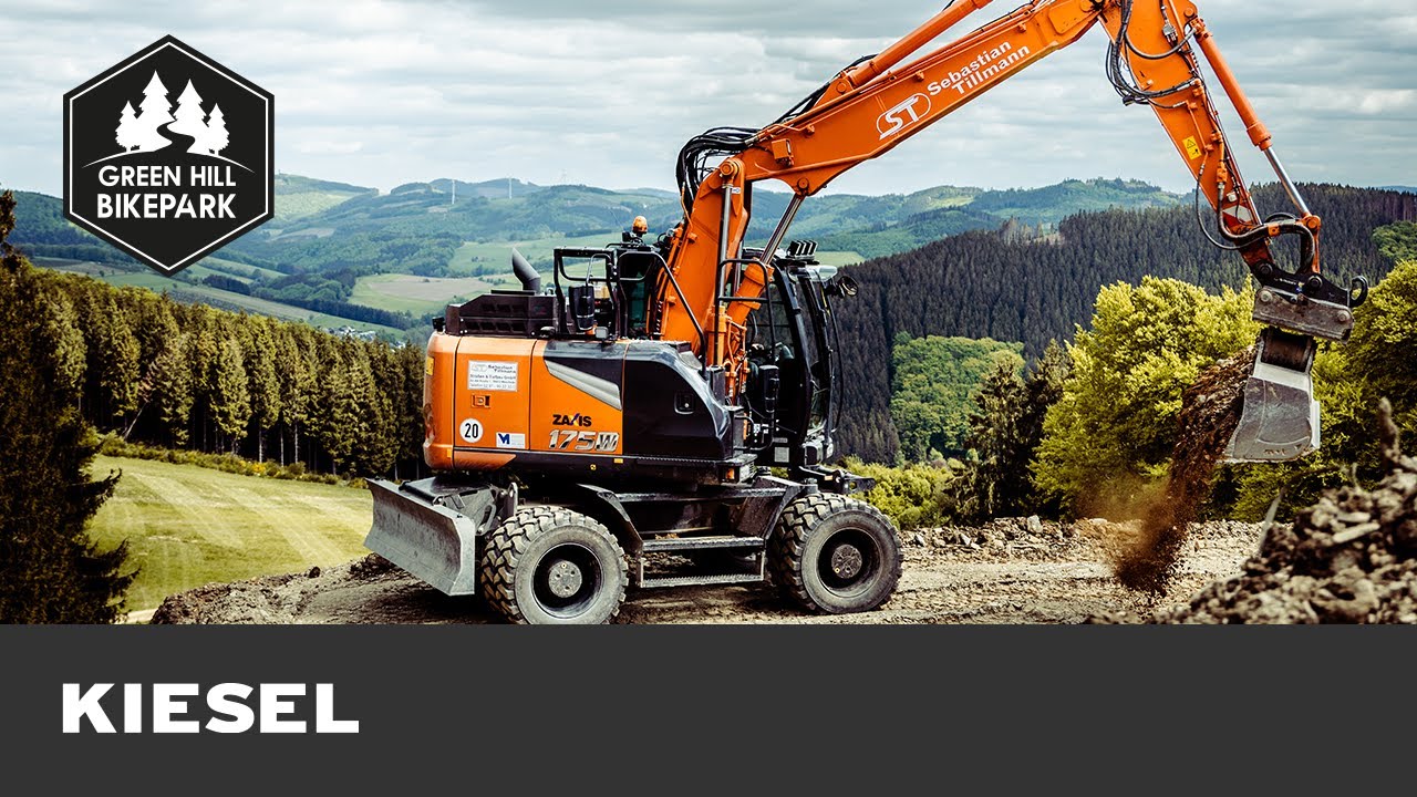 Stoll Baumaschinen GmbH - Auslieferung Hitachi ZW 310 / 7er Serie Radlader