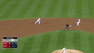 Information CIN@STL: Peralta, Carpenter turn a smooth double play Update
