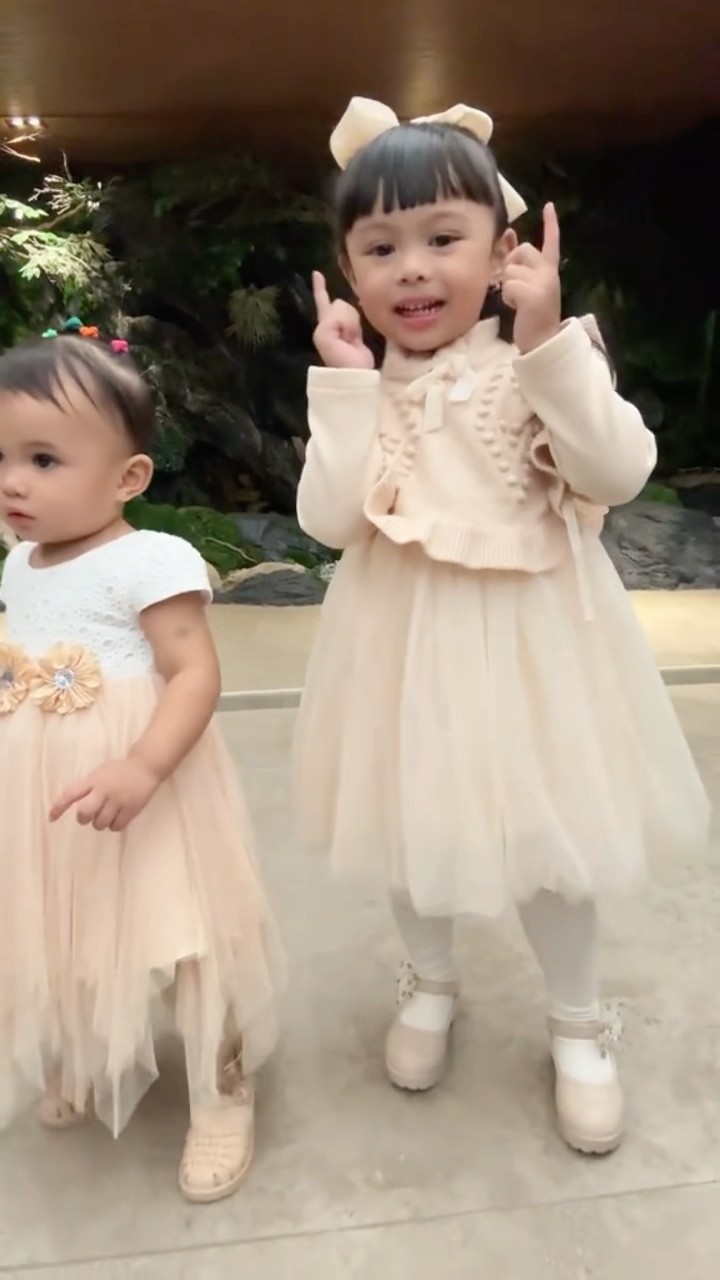 Kakak na dan atek udah bisa dance sendiri
