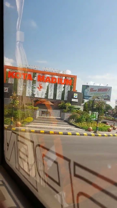 Tugu Selamat Datang Kota Madiun