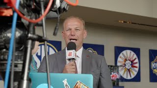 Alabama coach Kalen DeBoer and players arrive for SEC Media Days - show off their outfits
