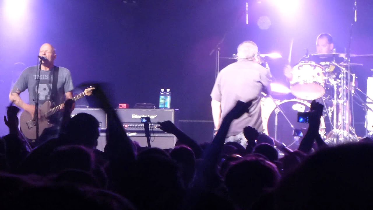 The Descendents - I Wanna Be A Bear MUSINK 2014