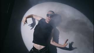 Download lagu HEAVY STUNTS