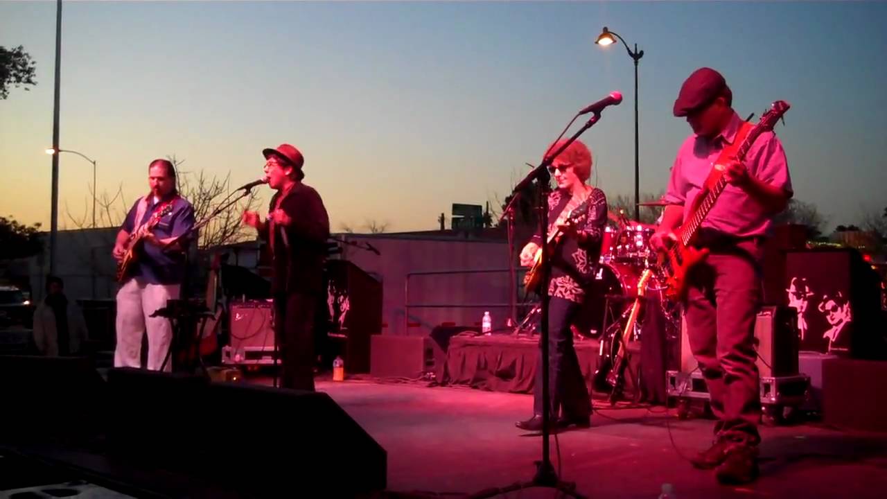 "LIVE" The Del Rayz in Downtown Mesa Arizona (Leavin' again).MP4