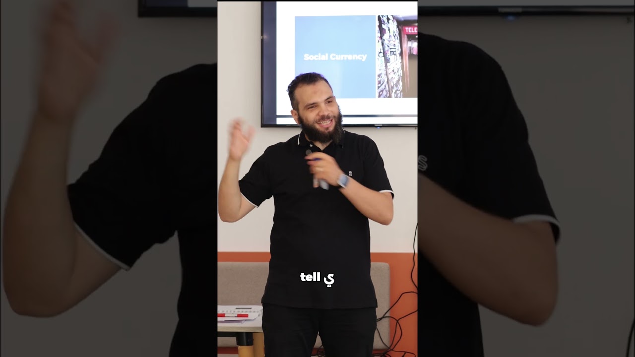 مطعم مستخبي جوا كافية؟ 😂🍇
