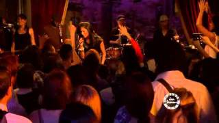 [pcdworld.co.uk] Nicole Scherzinger - Don&#39;t Hold Your Breath (Jam Sessions - France, June 2011)