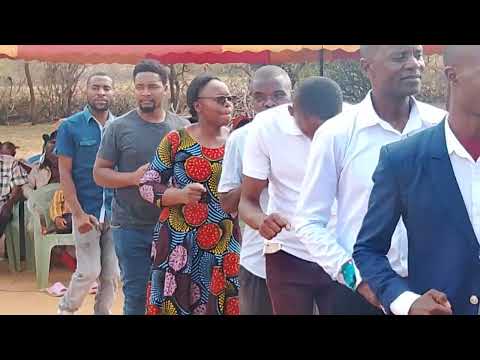 Angalia Vile Tunajianda Kwa Harusi