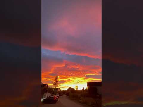 Arendal Sky Colors (Oct 2025) | တစ်ချိန်တည်း၊ အရောင်မတူတဲ့ကောင်းကင်