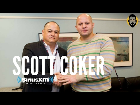 Video: Scott Coker Čistá hodnota: Wiki, ženatý, rodina, svatba, plat, sourozenci