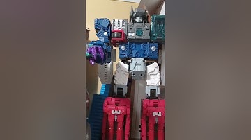 Cleaning and rearranging.  #titansreturn #transformers #trypticon #fortressmaximus