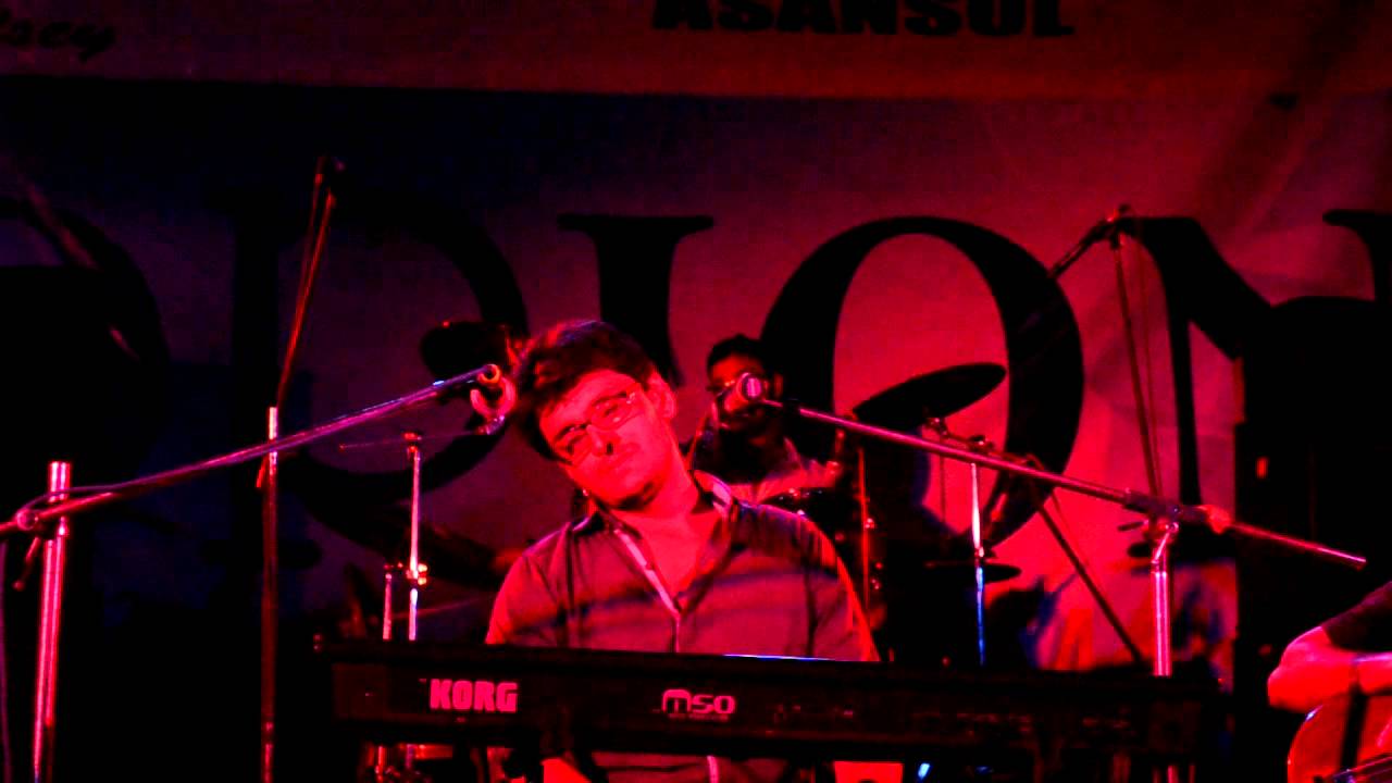 Desh Cover Moti ke Gourange