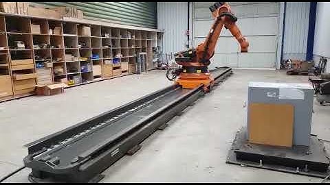 KUKA robot on track - Kr150-2 with Krc2 ed05 controller