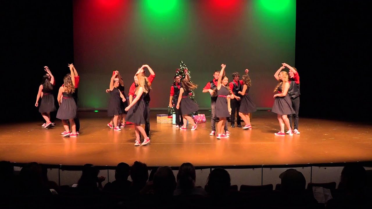 have yourself a merry little christmas asl youtube glee cast glee the music the christmas album