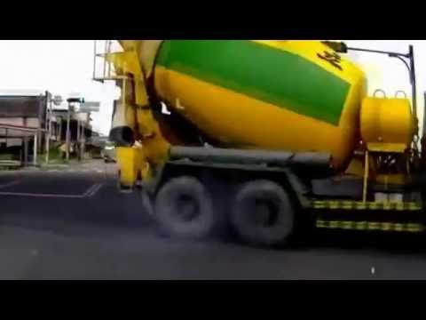 car crashes in america #1 IDIOT Drivers Compilation WEEK 2 JULY 2016 Driving Fails, Road Rage and Crash es / TIR KAZALARI