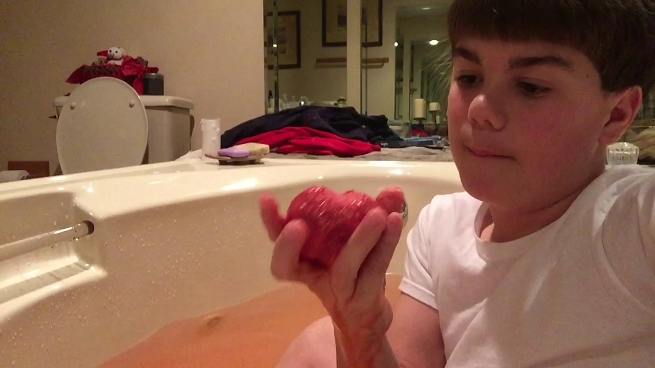GIANT BATH BOMB!! YouTube