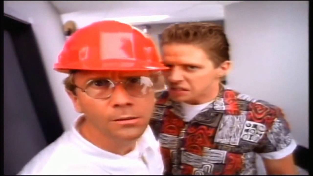 バックトゥザフューチャー：ザ： ライド　研究所内部プレショー (日本語版)