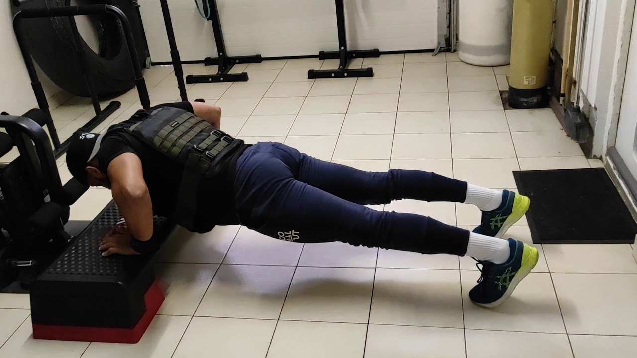 Dips, pompes et squat !! avec un gilet lesté !! - YouTube