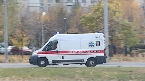 *Siren* Peugeot Boxer Ambulance response code 3!