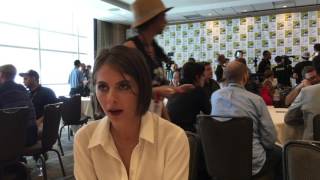 SDCC 2016 DC Comics News interviews Willa Holland Arrow