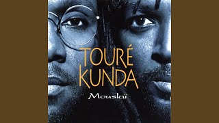 Video thumbnail of "Touré Kunda - Cindy"
