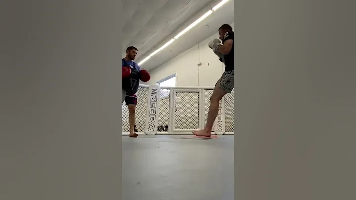 Sharp Boxing combos! 👊🔥 #mma #fitness #boxing #kickboxing #muaythai #ufc #shorts